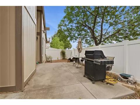 Exterior - 12054 E Maple Ave, Aurora, CO 80012 photo 2 of 3