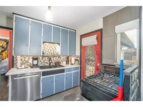 3330 E 30th Ave, Denver, CO 80205 photo 5
