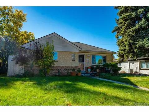 3330 E 30th Ave, Denver, CO 80205 photo 1