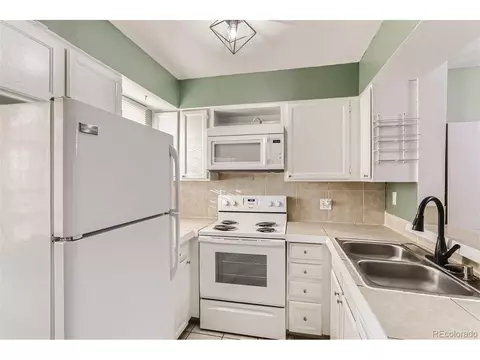 1663 S Blackhawk Way #C, Aurora, CO 80012 photo 11
