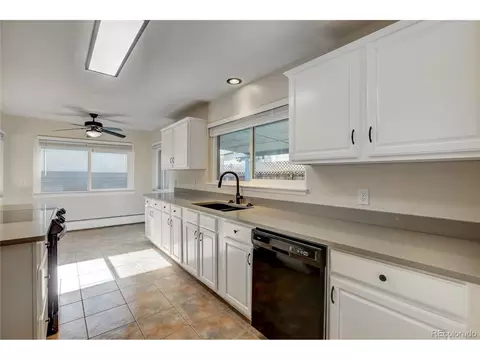 Undisclosed, Centennial, CO 80121 photo 25