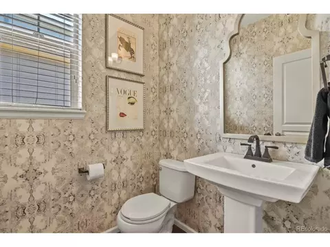 Bath - 26845 E Quarto Pl, Aurora, CO 80016 photo 1 of 4