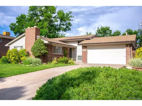 1673 S Everett St, Lakewood, CO 80232