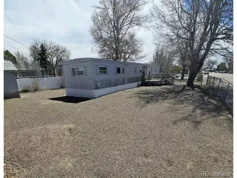 534 Willow Dr, Brighton, CO 80603