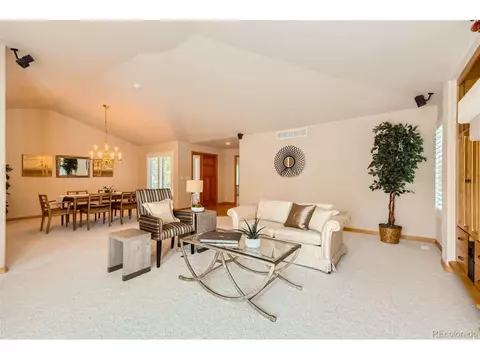 13990 E Chenango Dr, Aurora, CO 80015 photo 2