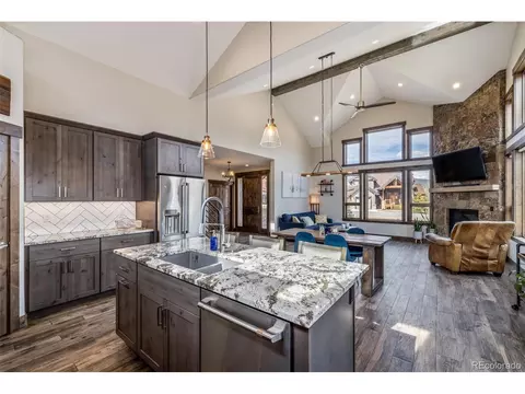 63 Telluride Ct, Dillon, CO 80435 photo 3