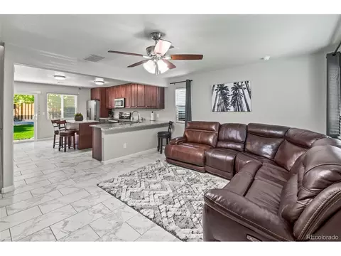 18672 E Chaffee Pl, Denver, CO 80249 photo 4