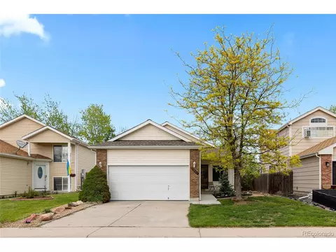 17633 E Brunswick Pl, Aurora, CO 80013 photo 2