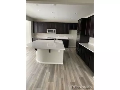 27545 E Archer Ave, Aurora, CO 80018 photo 2