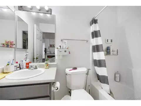 Bath - Undisclosed, Denver, CO 80260 photo 2 of 3