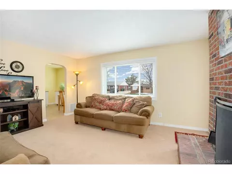 951 E 91st Ave, Thornton, CO 80229 photo 3