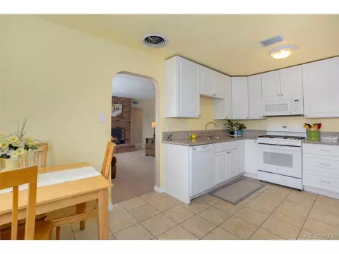 951 E 91st Ave, Thornton, CO 80229 photo 6