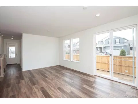 28406 E 6th Pl, Aurora, CO 80018 photo 6