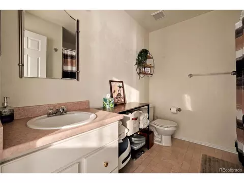 Bath - 19338 E Dickenson Pl, Aurora, CO 80013 photo 2 of 2