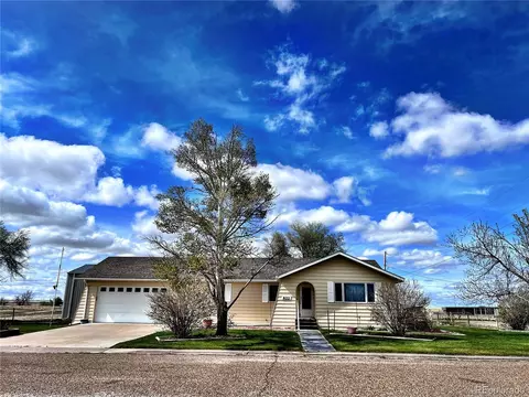 822 11th St, Limon, CO 80828