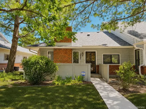 3007 E Long Cir S, Littleton, CO 80122