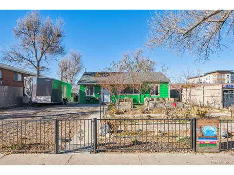 1971 Clinton St, Aurora, CO 80010