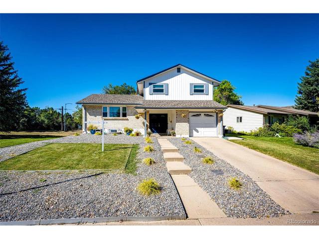 693 S Flamingo Ct, Denver, CO 80246