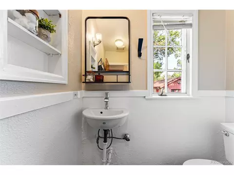 1212 Cherry St, Denver, CO 80220 photo 17