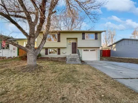 8209 Mummy Range Dr, Fort Collins, CO 80528