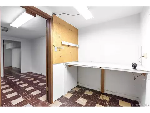 4482 E Utah Pl, Denver, CO 80222 photo 18