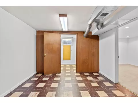 4482 E Utah Pl, Denver, CO 80222 photo 16