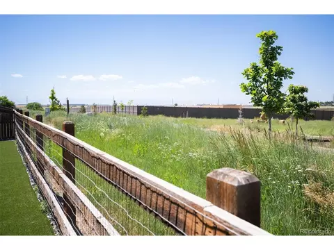 Exterior - 27571 E 7th Dr, Aurora, CO 80018 photo 1 of 5