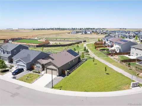 View/Area - 27571 E 7th Dr, Aurora, CO 80018 photo 1 of 10