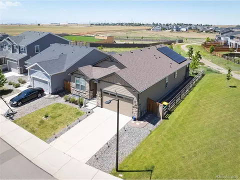 View/Area - 27571 E 7th Dr, Aurora, CO 80018 photo 1 of 12