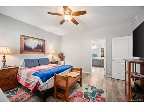 Bedroom - 27571 E 7th Dr, Aurora, CO 80018 photo 3 of 4