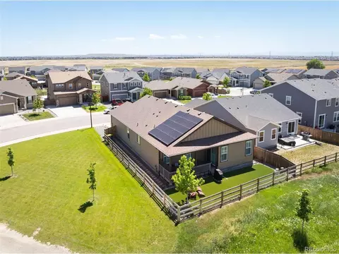 View/Area - 27571 E 7th Dr, Aurora, CO 80018 photo 7 of 12