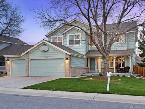 8226 Gray Ct, Arvada, CO 80003 photo 2