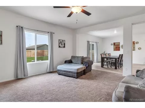 374 Spruce St, Bennett, CO 80102 photo 6