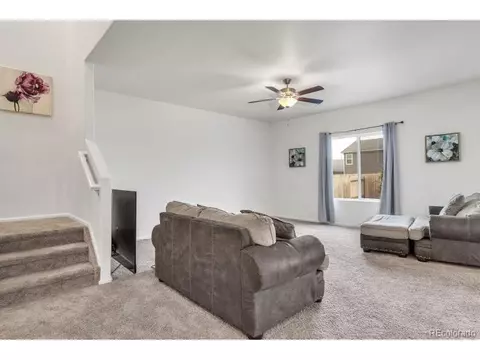 374 Spruce St, Bennett, CO 80102 photo 5