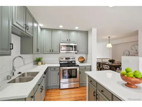 821 Beauprez Ave, Lafayette, CO 80026