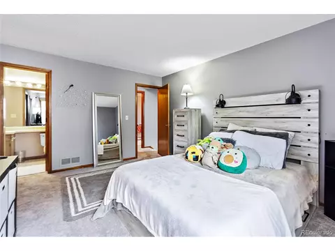 11647 E Cornell Cir, Aurora, CO 80014 photo 24
