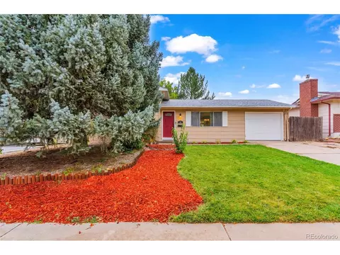 16 Macgregor Rd, Pueblo, CO 81001