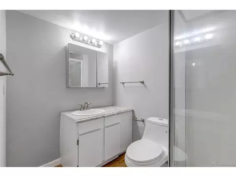Bath - 19284 E Amherst Dr, Aurora, CO 80013 photo 4 of 4