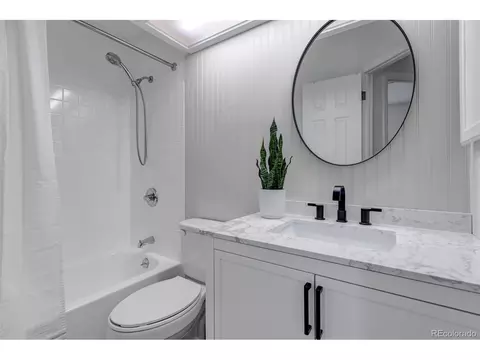 Bath - 19284 E Amherst Dr, Aurora, CO 80013 photo 3 of 4
