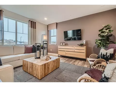 27994 E Indore Dr, Aurora, CO 80016 photo 5