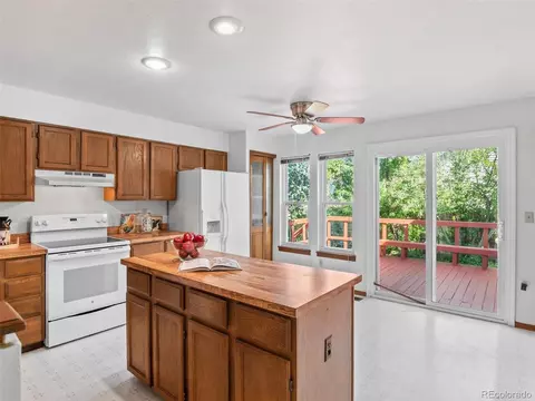 19805 E Scott Pl, Denver, CO 80249 photo 9