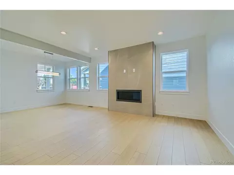 2721 E 102nd Pl, Thornton, CO 80229 photo 6