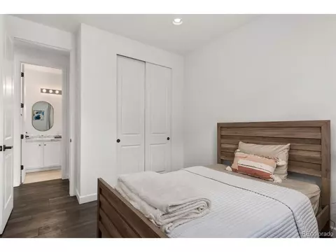 26831 E Byers Ave, Aurora, CO 80018 photo 18