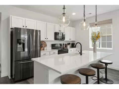 26831 E Byers Ave, Aurora, CO 80018 photo 5