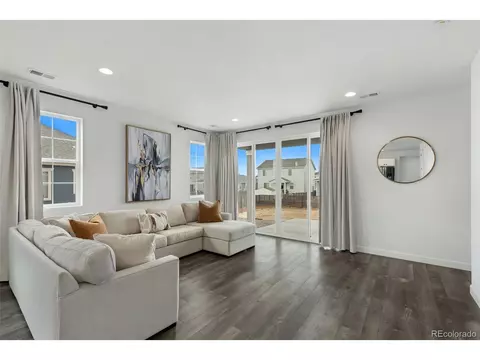 26831 E Byers Ave, Aurora, CO 80018 photo 10