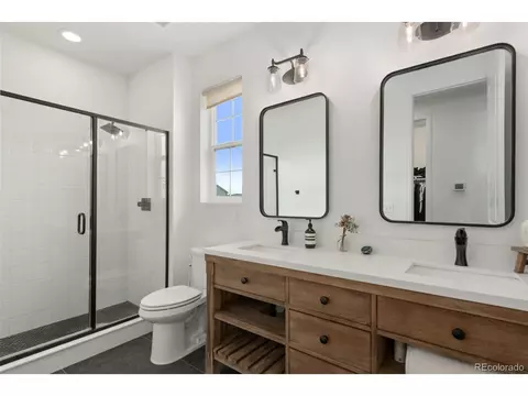 26831 E Byers Ave, Aurora, CO 80018 photo 16