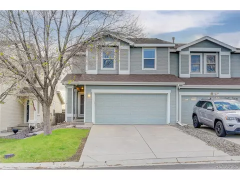 5295 S Picadilly Way, Aurora, CO 80015