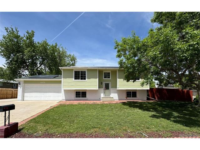 4273 Woodglen Blvd, Thornton, CO 80233