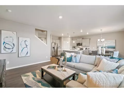 49 N Waterloo St, Aurora, CO 80018 photo 2