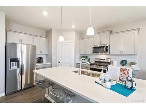 49 N Waterloo St, Aurora, CO 80018 photo 9